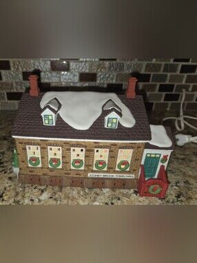 VTG 1992 EUC Department 56 New England Village Series Stoney Brook Town Hall